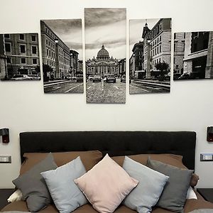 Love4Rome Guest House
